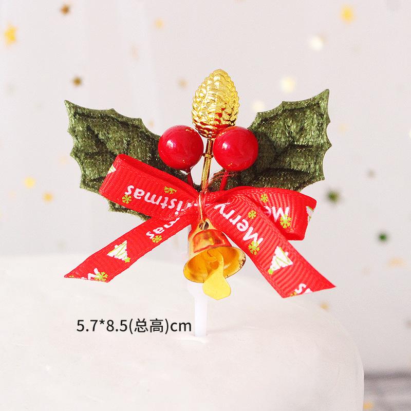 Đồ trang trí bánh Giáng Sinh: vòng lá thông, ông già Noel, cây thông, trang trí ngọt cho bàn tiệc.