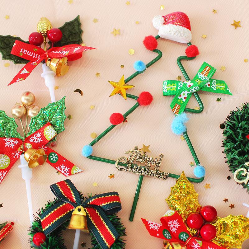 Đồ trang trí bánh Giáng Sinh: vòng lá thông, ông già Noel, cây thông, trang trí ngọt cho bàn tiệc.