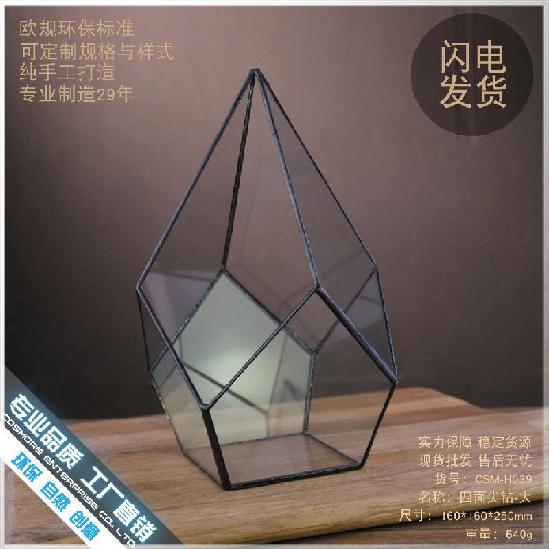 DG-87 Hoa nhỏ bất hợp lệ trong hộp với đá đầu bốn cạnh và cây thực vật đa thịt