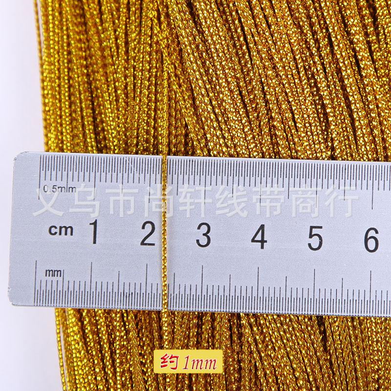 Dây treo vàng bạc 8 sợi, đường kính 1mm, lý tưởng để gói quà Giáng Sinh. Dây không co giãn, phù hợp cho thẻ treo và trang trí quà tặng.