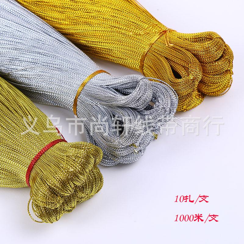 Dây treo vàng bạc 8 sợi, đường kính 1mm, lý tưởng để gói quà Giáng Sinh. Dây không co giãn, phù hợp cho thẻ treo và trang trí quà tặng.