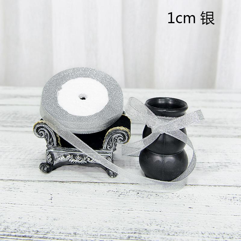 Dây satin vàng bạc, lý tưởng cho làm bánh, hộp quà, và trang trí lễ hội. Hoàn hảo cho gói quà, bánh sinh nhật và trang trí ngày lễ.