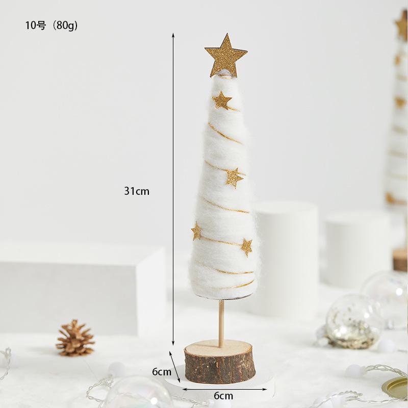 Đồ trang trí Giáng Sinh phong cách Bắc Âu - gỗ và len, bao gồm tuần lộc, ông già Noel, cây thông. Hoàn hảo cho trang trí bàn và không gian Giáng Sinh.