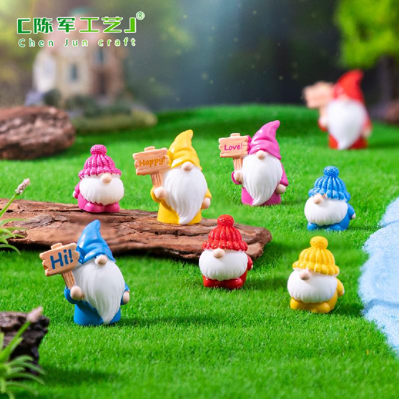 跨境微景观创意蓝色举牌小矮人萌粒盲袋 DIY装饰品配件迷你小摆件