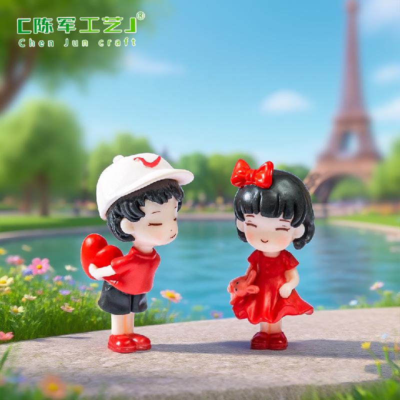 Tiểu cảnh đôi tình nhân thể thao mũ đội dễ thương (ZC-718)