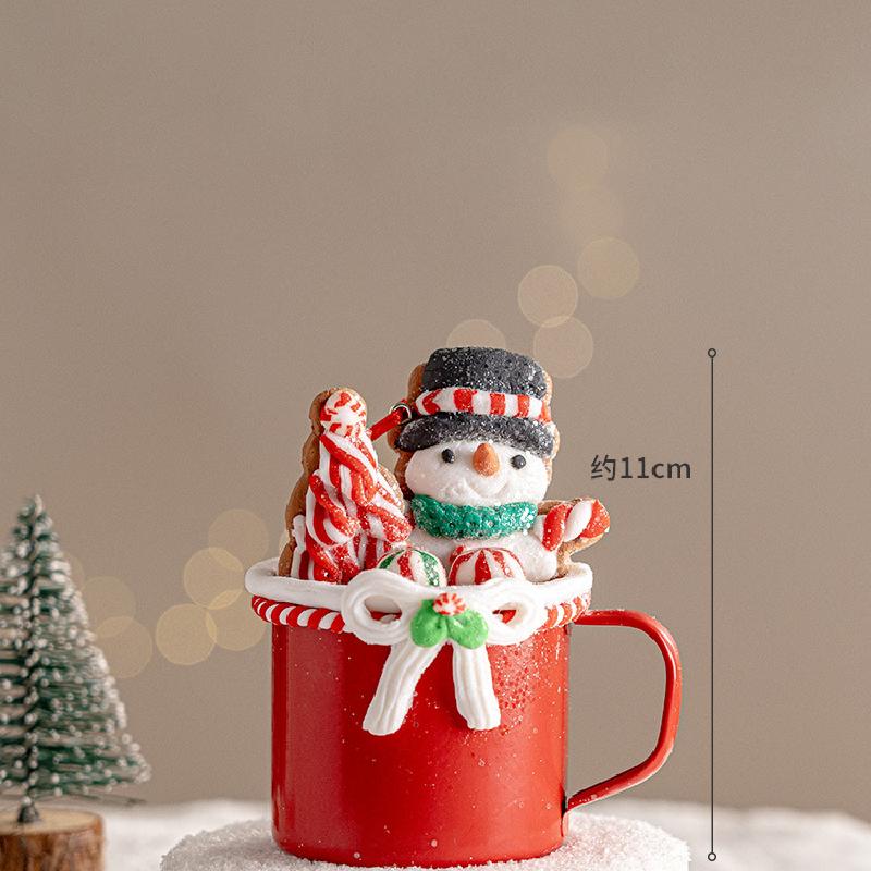 Trang trí Noel: Cây thông, chuông sáng tạo cho không gian ấm