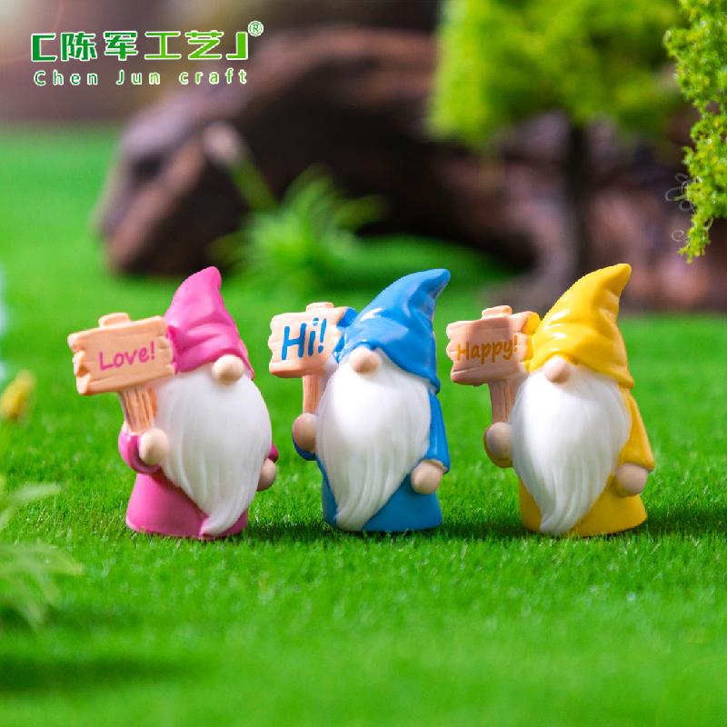 跨境微景观创意蓝色举牌小矮人萌粒盲袋 DIY装饰品配件迷你小摆件