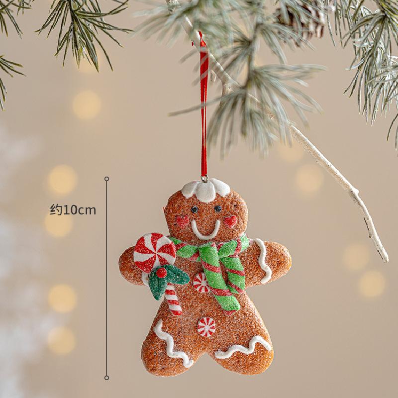 Trang trí Noel: Cây thông, chuông sáng tạo cho không gian ấm