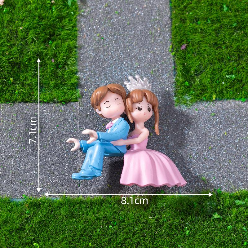 微景观创意卡通摩托车情侣公仔 DIY装饰品配件迷你车载桌面小摆件