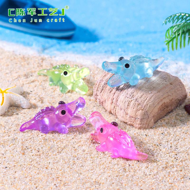 跨境外贸微景观创意夜光大嘴鳄鱼萌粒 DIY装饰品挂配件迷你小摆件