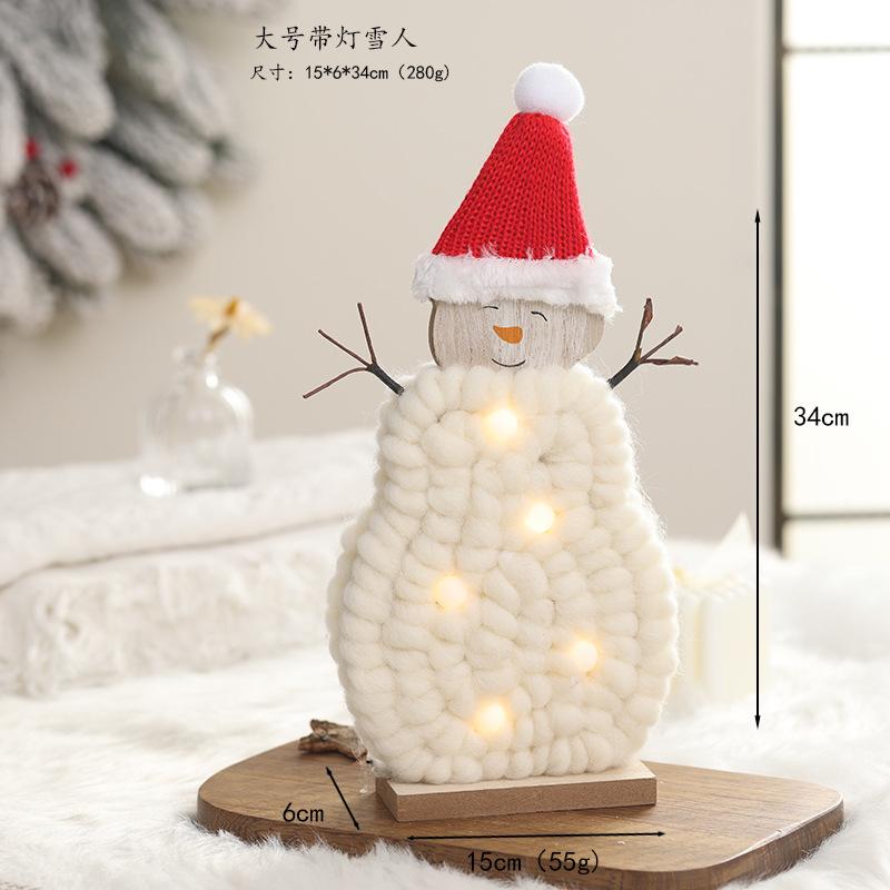 Đồ trang trí Giáng Sinh phong cách Bắc Âu - gỗ và len, bao gồm tuần lộc, ông già Noel, cây thông. Hoàn hảo cho trang trí bàn và không gian Giáng Sinh.