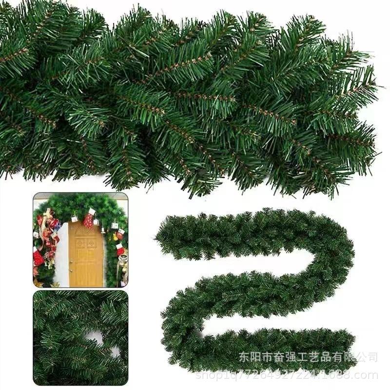 Dây tre trang trí Giáng Sinh dài 2.7m - bao gồm nhánh thông và dây tre dày đặc, lý tưởng cho trang trí cây thông và không gian lễ hội.