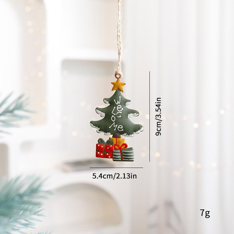 Trang trí Noel: Treo cây Noel ông già, người tuyết và tất