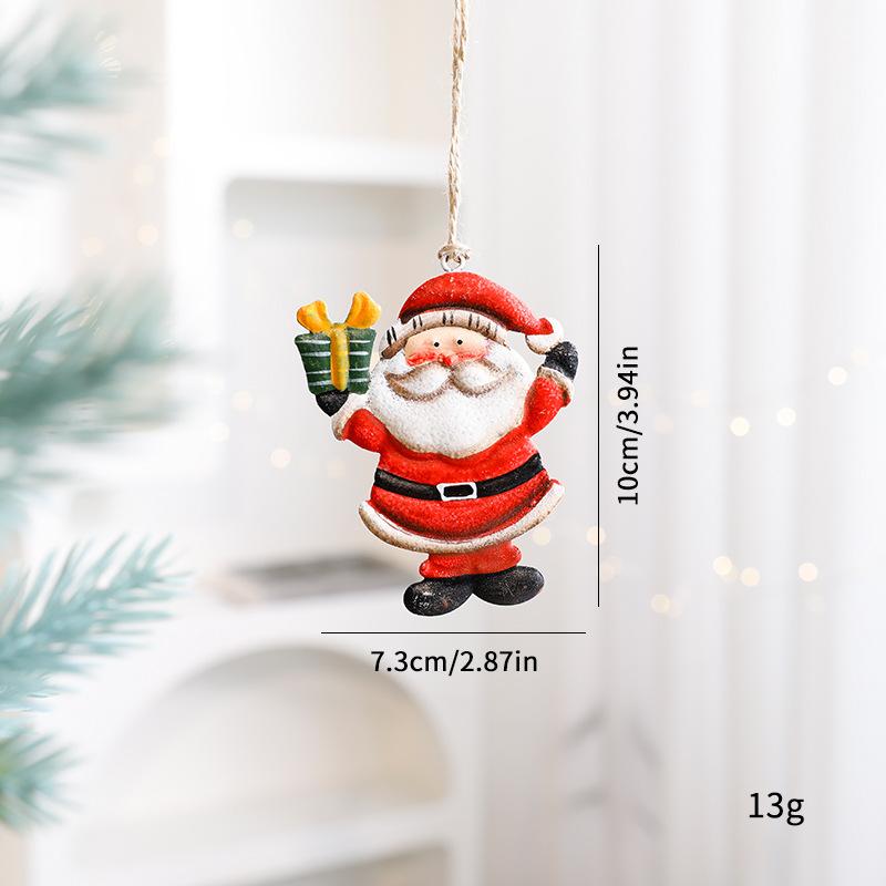 Trang trí Noel: Treo cây Noel ông già, người tuyết và tất