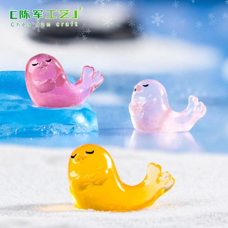 跨境新品微景观创意夜光海豹公仔 DIY装饰品挂配件迷你树脂小摆件