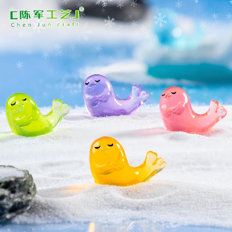 跨境新品微景观创意夜光海豹公仔 DIY装饰品挂配件迷你树脂小摆件