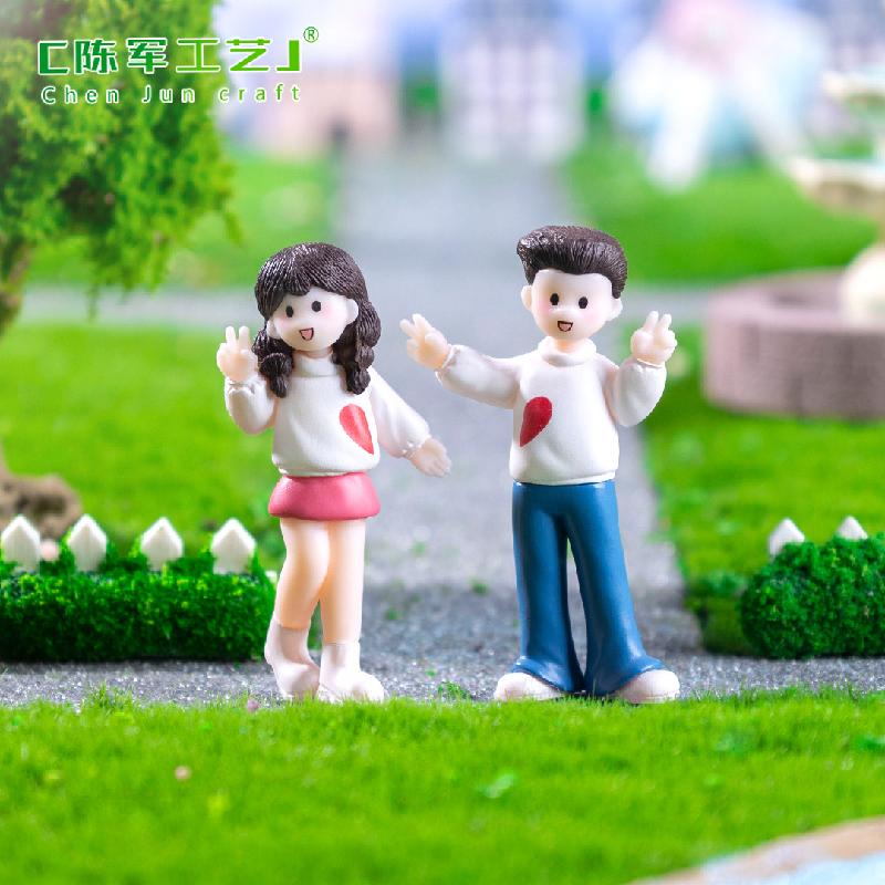 微景观创意可爱拍照情侣公仔手工 DIY装饰配件迷你车载桌面小摆件