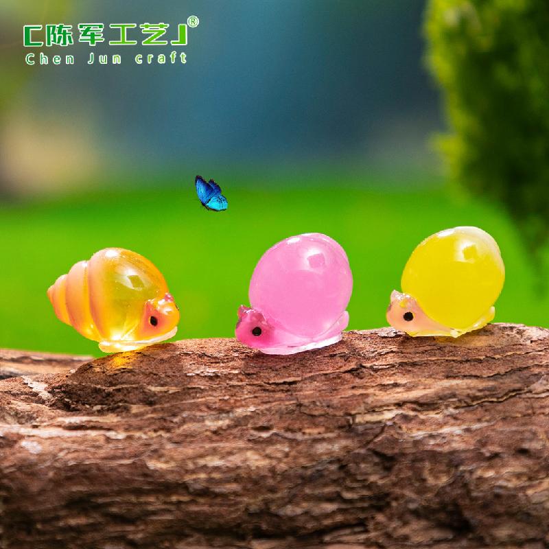 跨境新品微景观创意夜光小蜗牛萌粒公仔 DIY装饰品配件迷你小摆件