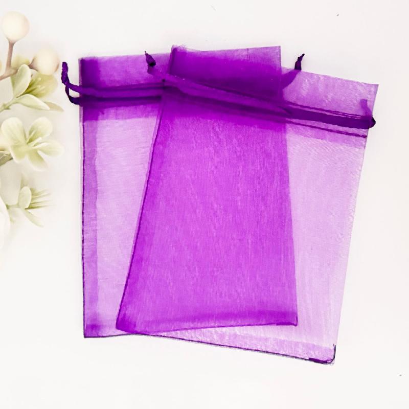 Túi lưới euge màu đơn giản, sẵn có, lý tưởng cho đóng gói mỹ phẩm, quà tặng và trang sức. Chất liệu nhẹ và tiện dụng cho mọi nhu cầu.