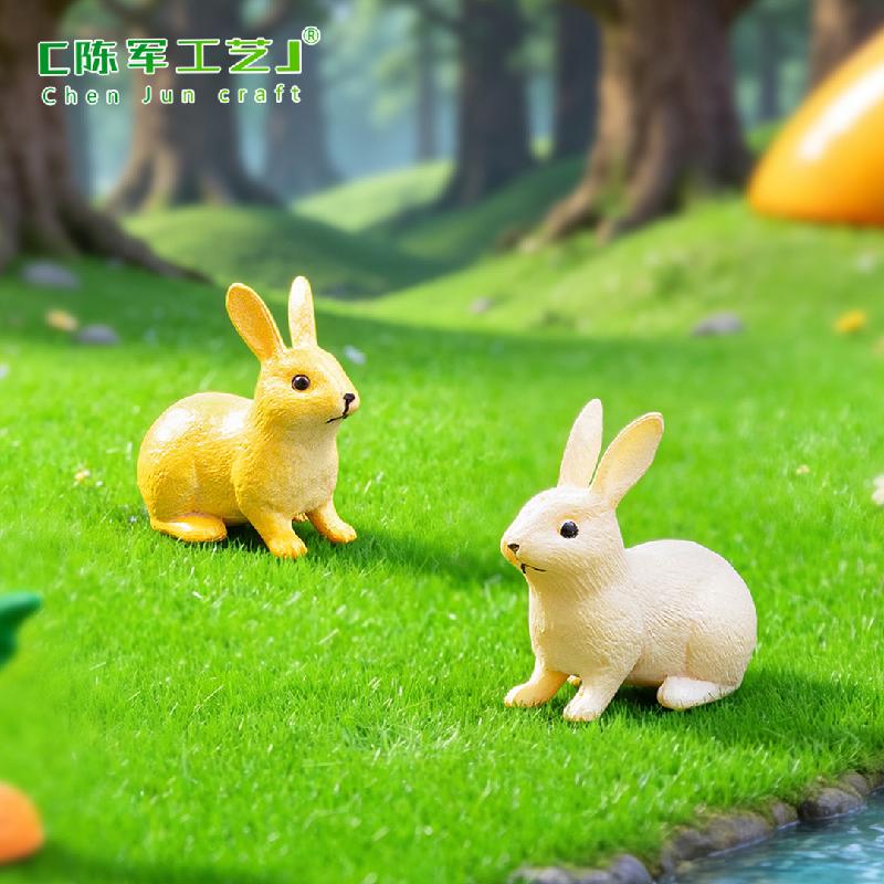Tiểu cảnh thỏ chạy và thỏ ngồi trang trí cây mọng nước (ZC-649)