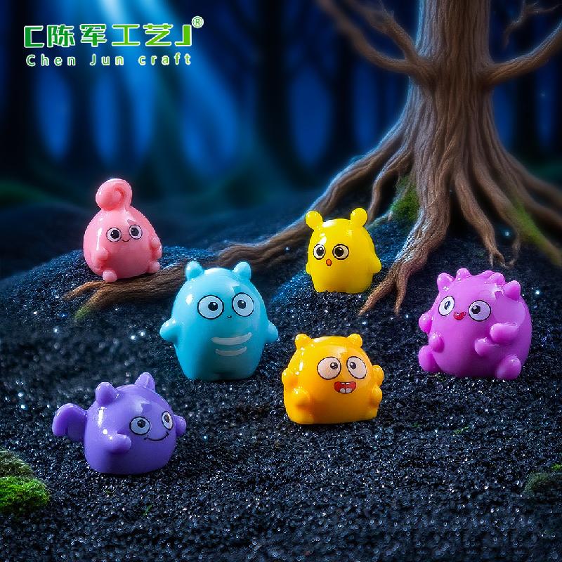 跨境新品微景观万圣节元气小怪兽公仔萌粒 DIY装饰品挂配件小摆件