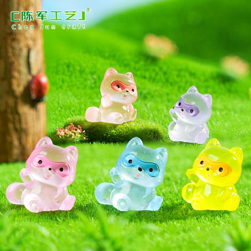 微景观创意夜光小浣熊园艺造景 DIY装饰配件迷你汽车载桌面小摆件