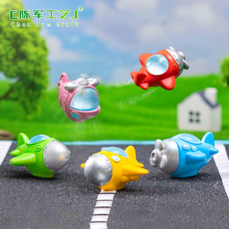 微景观创意Q版小飞机客机模型DIY装饰品挂配件迷你车载桌面小摆件