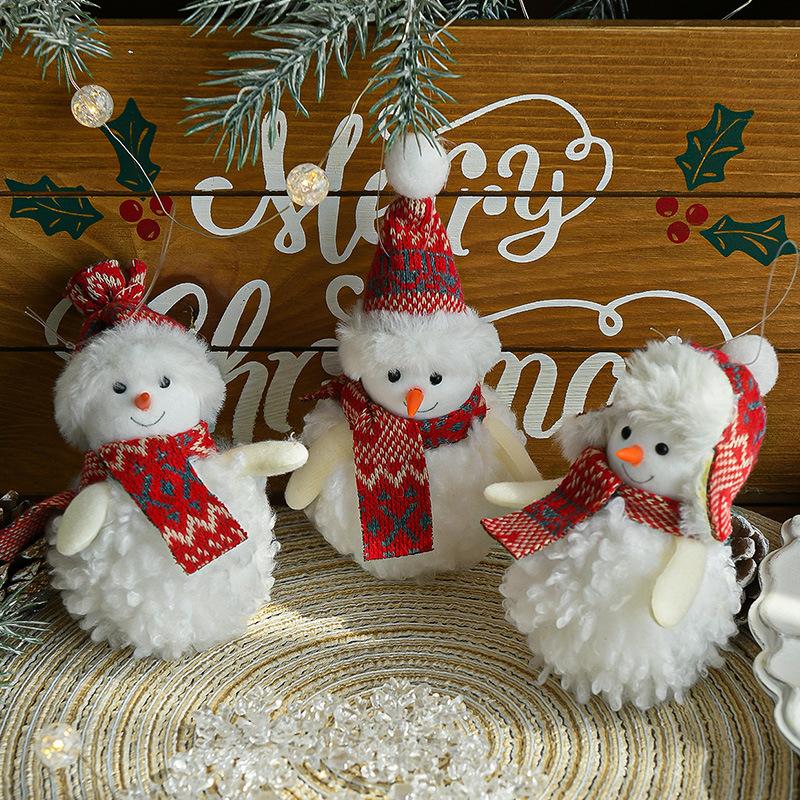 Trang trí Noel: Búp bê người tuyết khăn đỏ trắng dễ thương