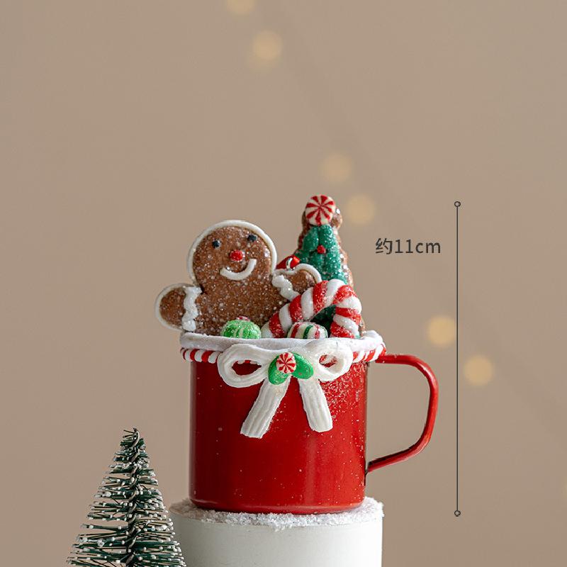 Trang trí Noel: Cây thông, chuông sáng tạo cho không gian ấm