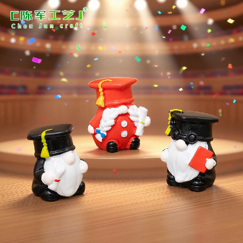 Chú lùn lễ tốt nghiệp mini bằng nhựa resin (PK-719)