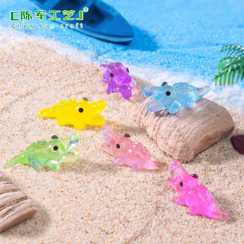 跨境外贸微景观创意夜光大嘴鳄鱼萌粒 DIY装饰品挂配件迷你小摆件