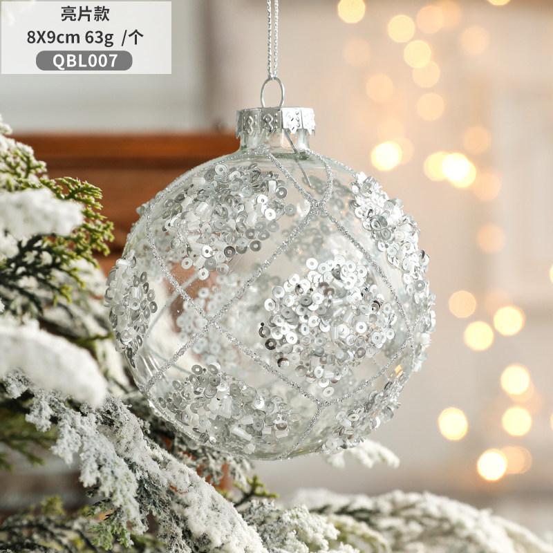 Trang trí Noel: Bóng thủy tinh khắc họa người tuyết dễ thương