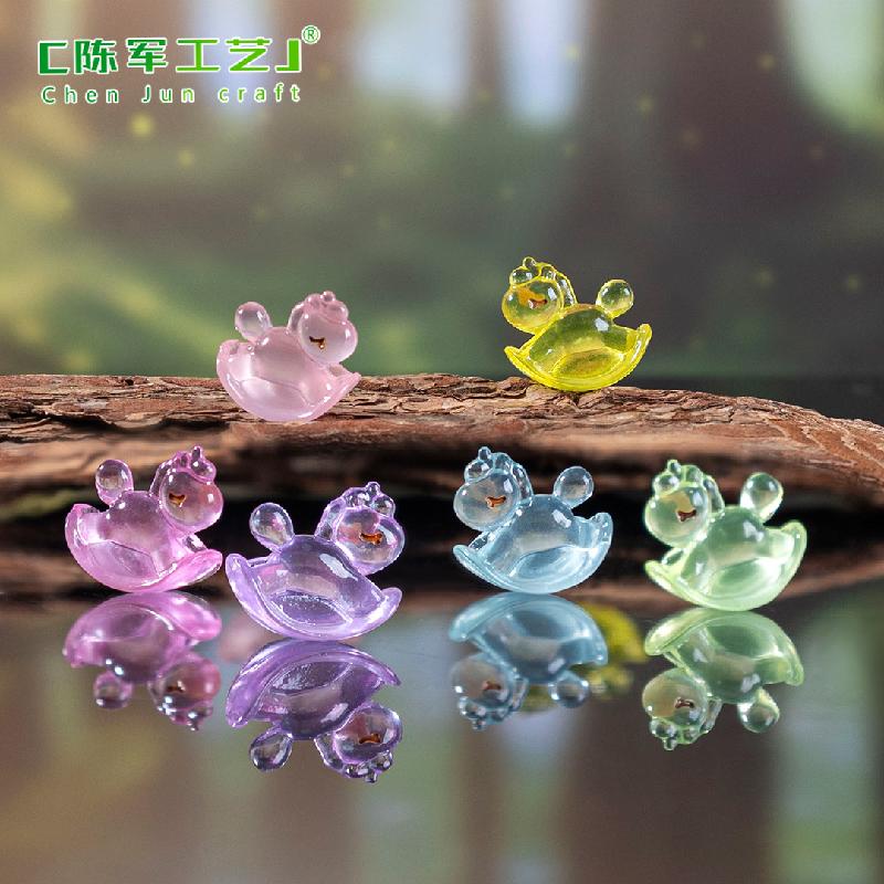 跨境微景观创意夜光彩虹摇摇马萌粒 DIY装饰品配件迷你树脂小摆件