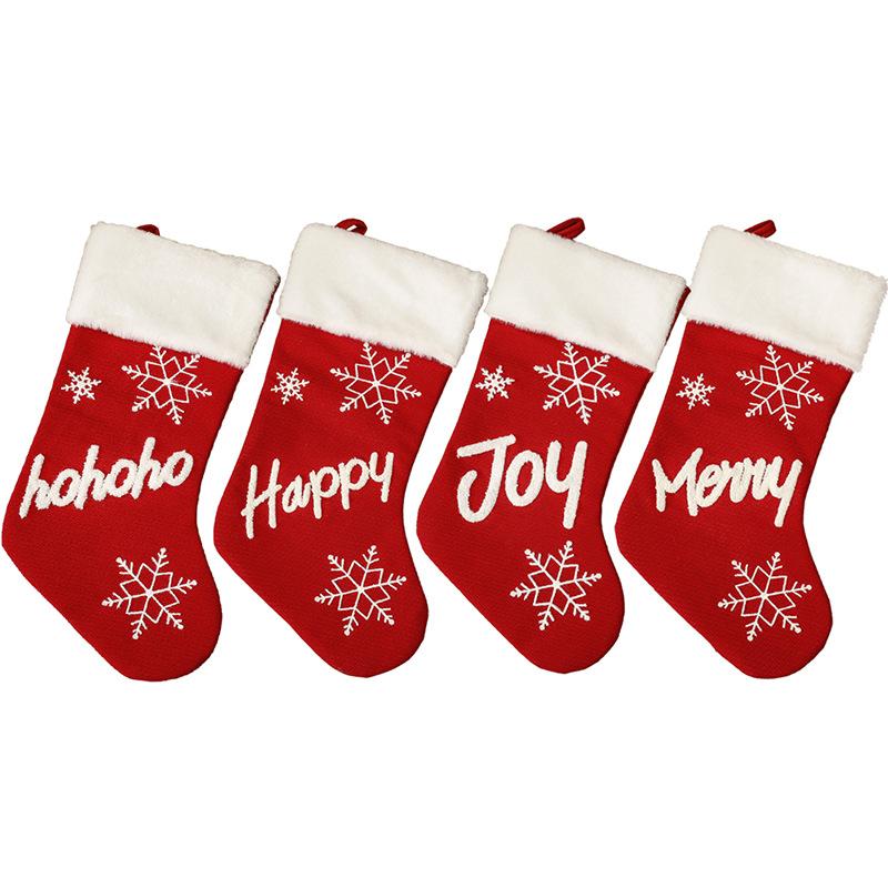 Trang trí Giáng Sinh 2024: Tất len Noel, phụ kiện treo cây thông, túi quà Noel độc đáo, lý tưởng cho trang trí cây thông Noel đẹp tại nhà.