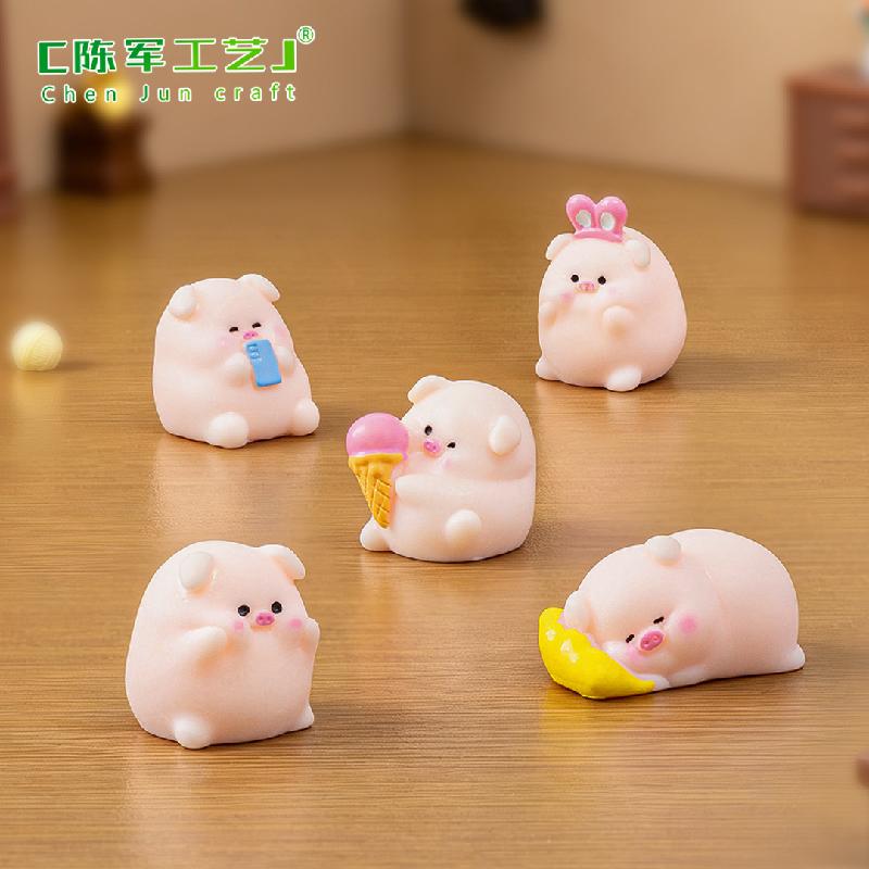 Tiểu cảnh heo con đáng yêu, phụ kiện trang trí xe hơi mini (ZC-472)