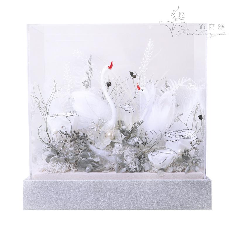 Hộp mica thiên nga hoa hồng vĩnh cửu quà giáo viên sinh nhật (HK-90)