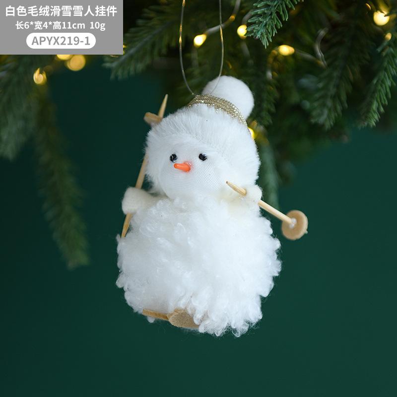 Trang trí Noel: Búp bê xe trượt sáng tạo, quà tặng ý nghĩa