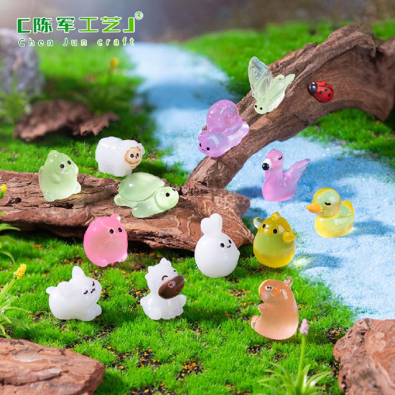 跨境新品微景观创意夜光小猫小兔萌粒动物 DIY装饰配件迷你小摆件