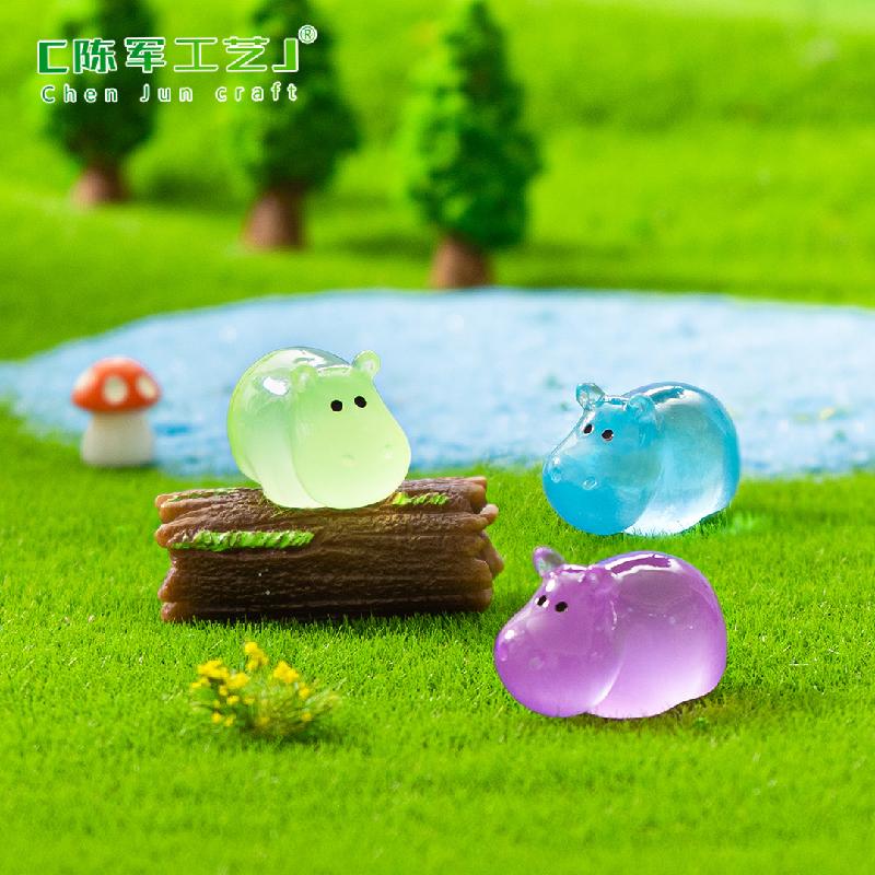 跨境新品微景观创意夜光小河马公仔 DIY装饰品配件迷你树脂小摆件