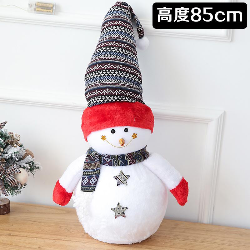 Trang trí Noel: Búp bê người tuyết, cây thông, chụp ảnh