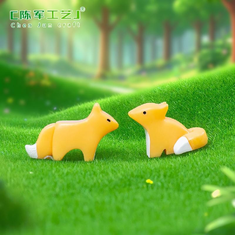 微景观创意仿真木雕小动物萌粒公仔 DIY装饰品配件迷你树脂小摆件