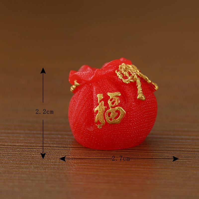 Thỏ và bao lì xì Tết - phụ kiện DIY, mô hình mini bằng resin cho nhà búp bê (ZC-1418)