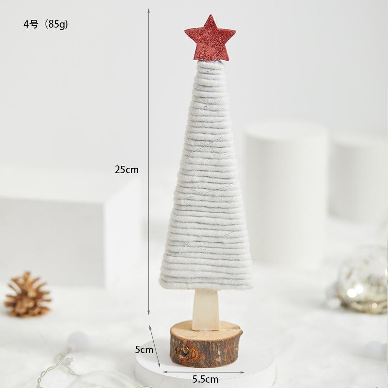Đồ trang trí Giáng Sinh phong cách Bắc Âu - gỗ và len, bao gồm tuần lộc, ông già Noel, cây thông. Hoàn hảo cho trang trí bàn và không gian Giáng Sinh.