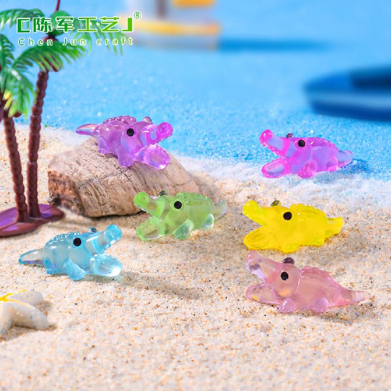 跨境外贸微景观创意夜光大嘴鳄鱼萌粒 DIY装饰品挂配件迷你小摆件