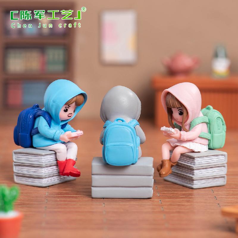 微景观创意打游戏背包情侣娃娃屋 DIY装饰品配件汽车载桌面小摆件