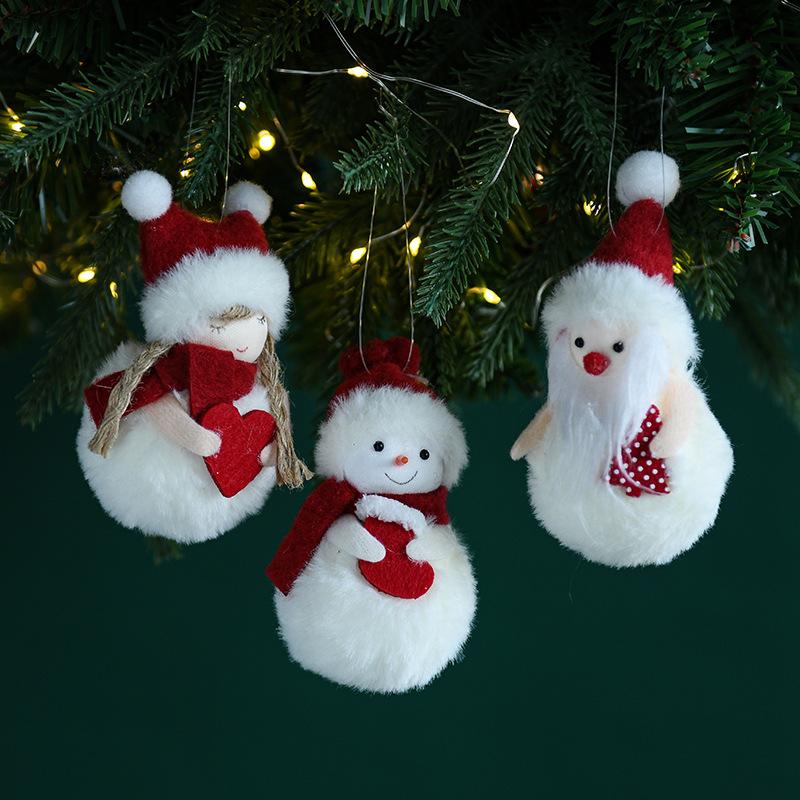 Trang trí Noel: Búp bê người tuyết và tuần lộc độc đáo