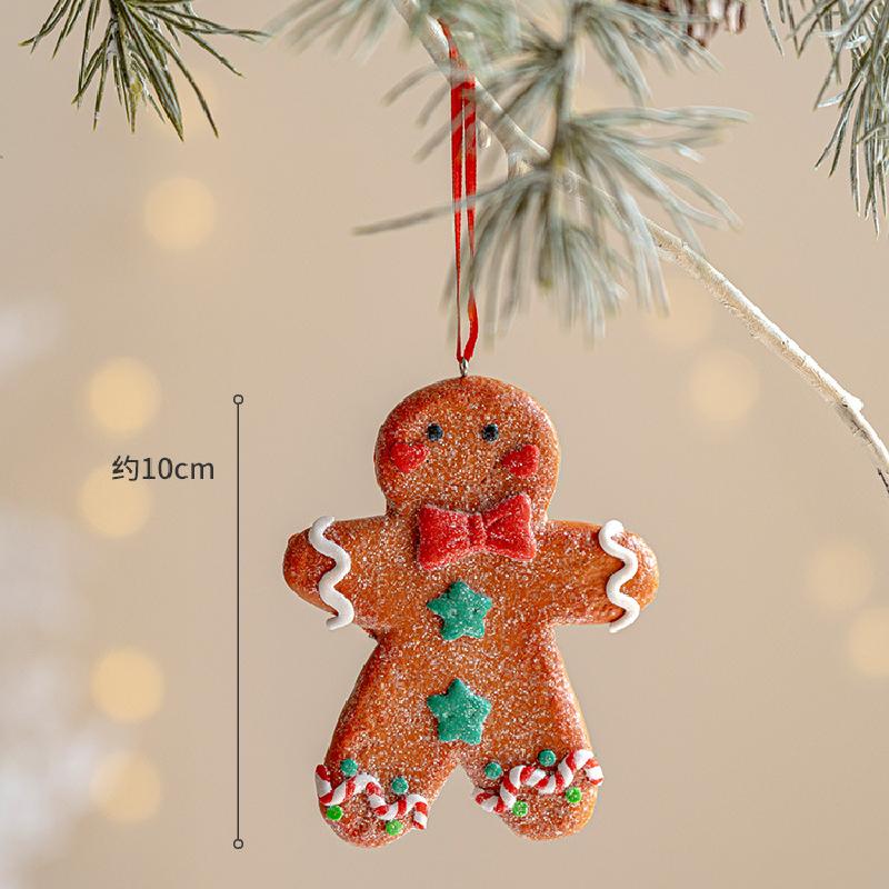 Trang trí Noel: Cây thông, chuông sáng tạo cho không gian ấm