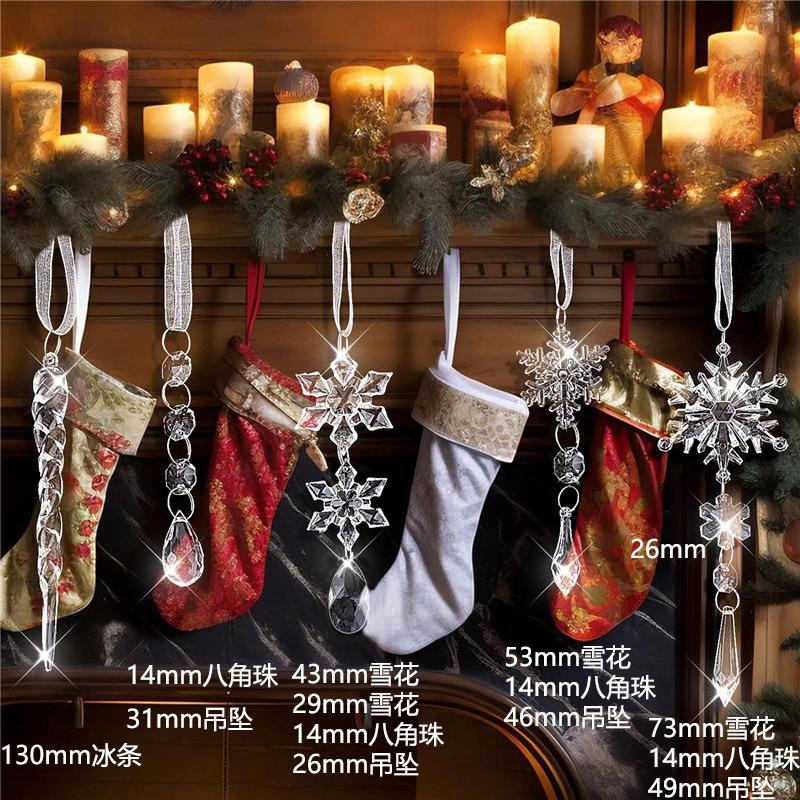 Trang trí Noel: Đèn pha lê, bông tuyết và băng trang trí DIY