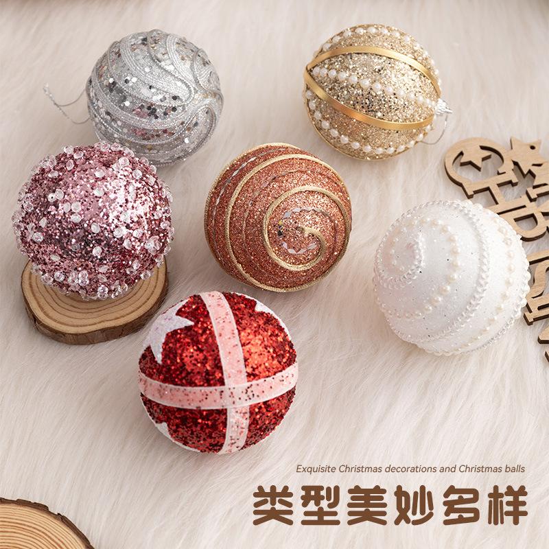 Trang trí Noel: Bóng cây thông 2024, thiết kế trang nhã