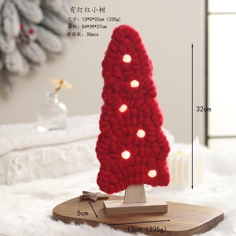 Đồ trang trí Giáng Sinh phong cách Bắc Âu - gỗ và len, bao gồm tuần lộc, ông già Noel, cây thông. Hoàn hảo cho trang trí bàn và không gian Giáng Sinh.